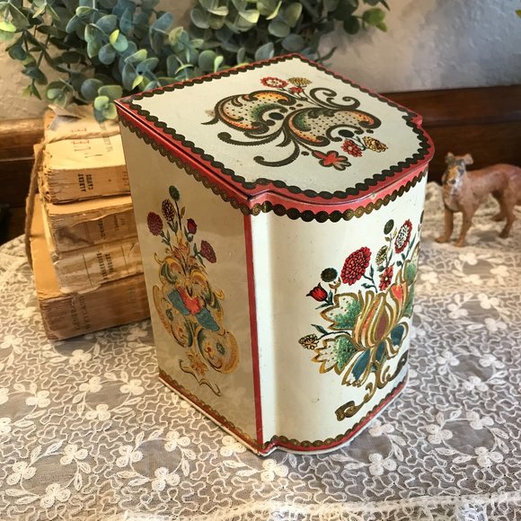 vintage hinged tea tin